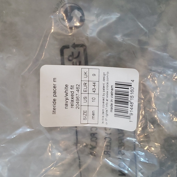 Men's Crocs Tennis shoes - Picture 2 of 4